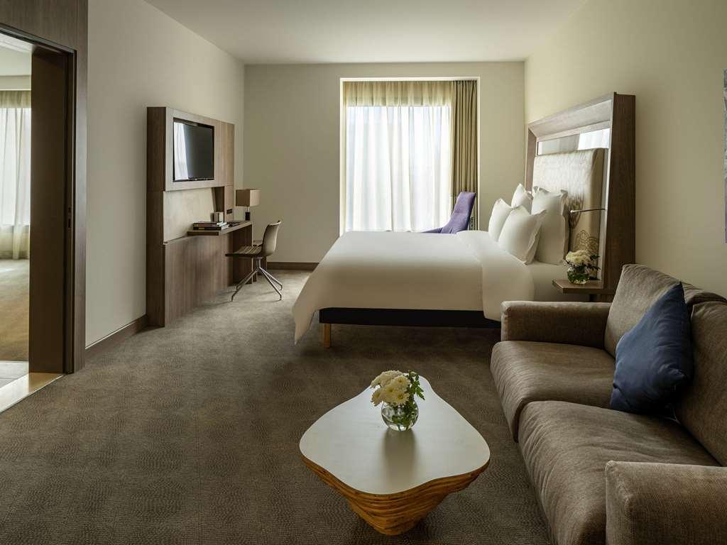 Novotel Jeddah Tahlia Bilik gambar