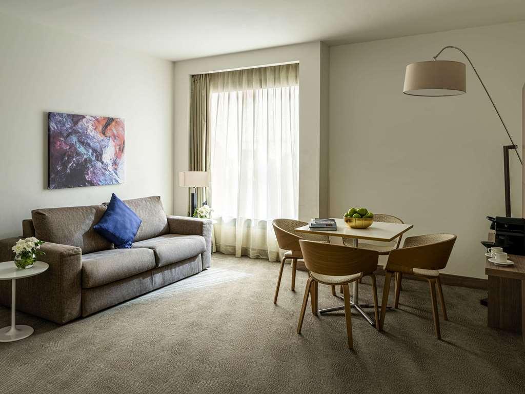 Novotel Jeddah Tahlia Bilik gambar